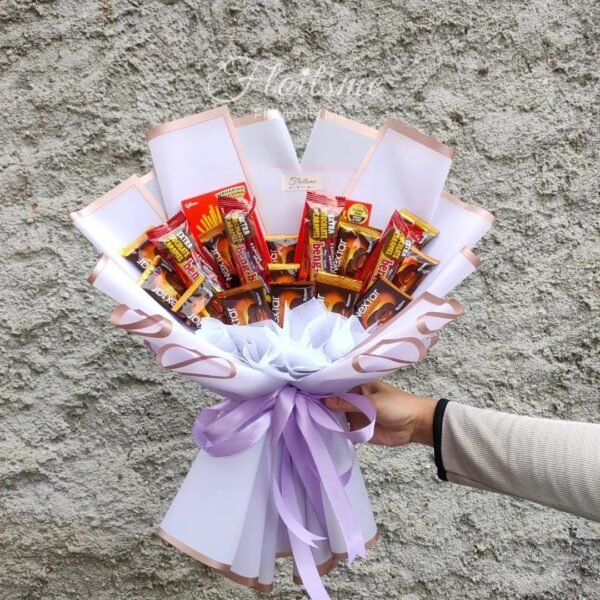 Bouquet Snack Cokelat Mix Joyful Treat (M)